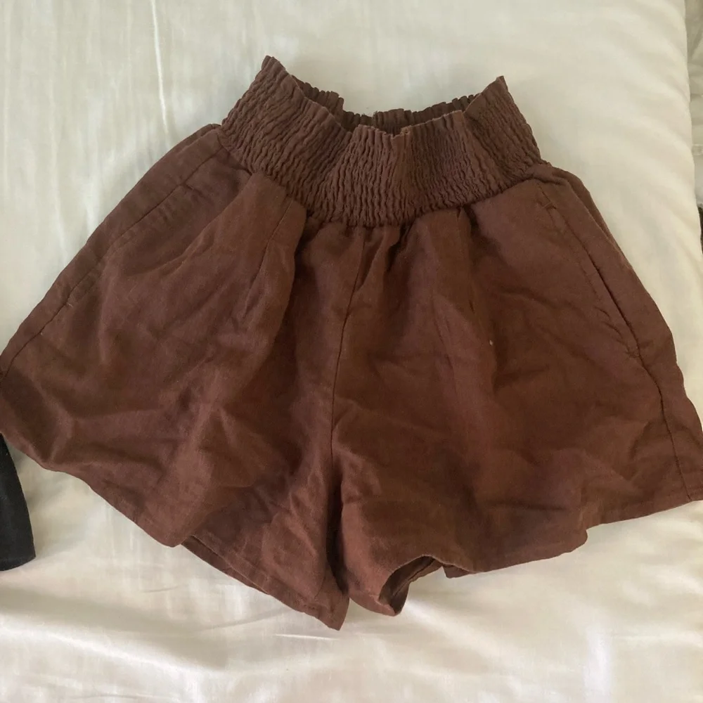 Linen shorts black and brown - Picture 2 of 3